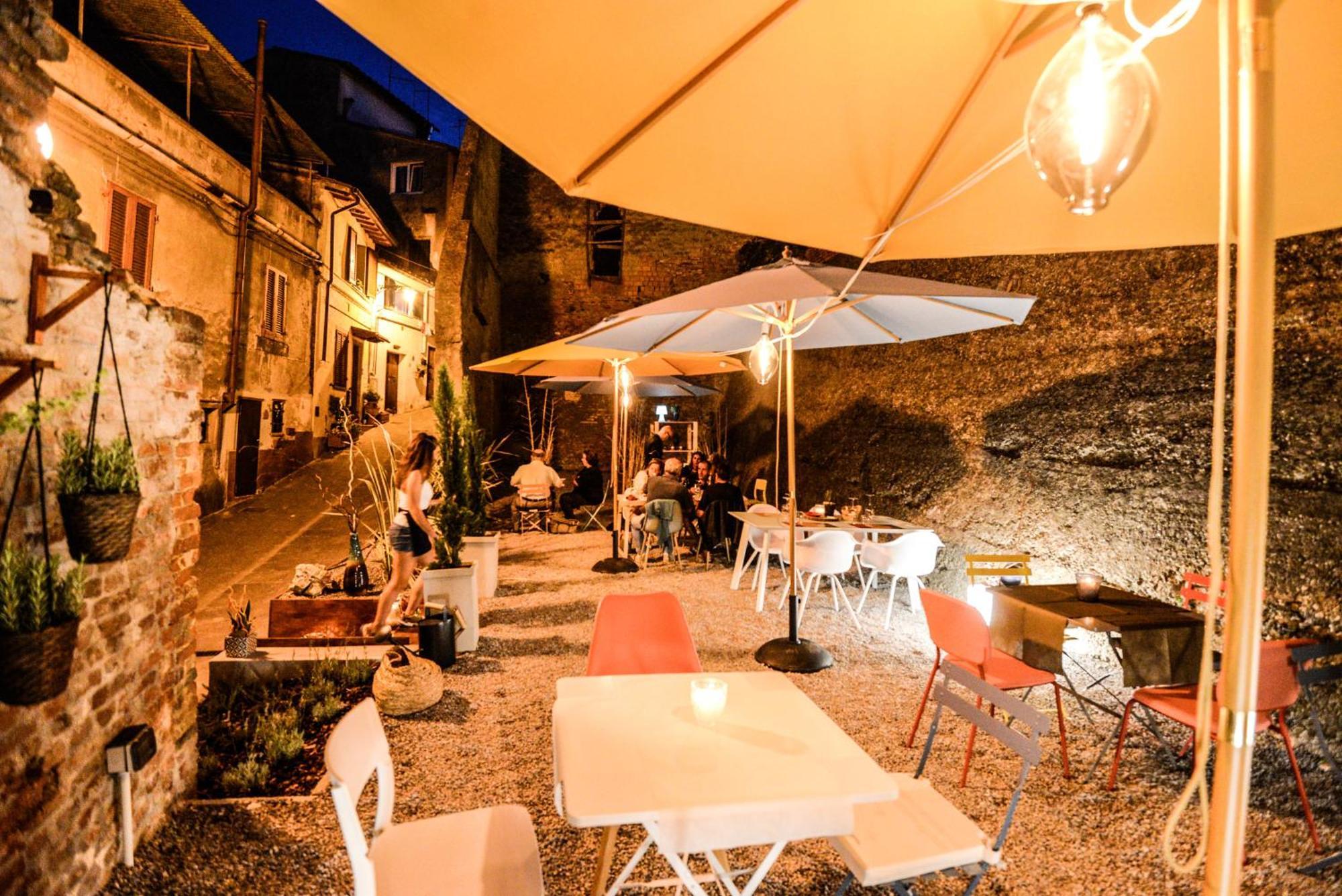 Art Suite Gallery - Tuscany - Medieval Town Close To Florence, Pisa, Lucca, Chianti Zone, Versilia Santa Maria a Monte Exterior foto